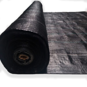 Malla anti maleza MALAHIERBA® 4x15m de Malla.mx, ideal para proteger cultivos de hortalizas en túneles agrícolas mexicanos.