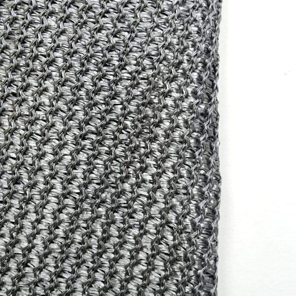 Malla Sombra para Exteriores OBAMALLA® 2.1x100m color gris (5.3oz porcentaje de sombra 96%) - Image 3