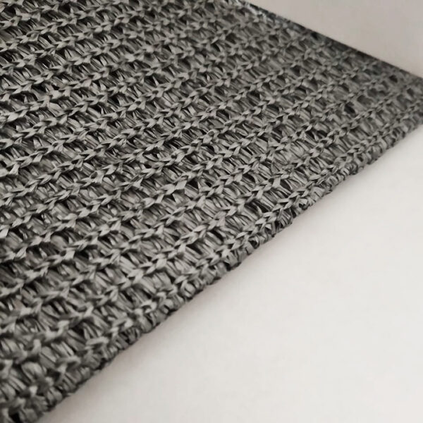 Malla Sombra para Exteriores OBAMALLA® 2.1x100m color gris (5.3oz porcentaje de sombra 96%) - Image 4