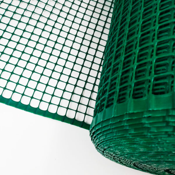POLYHARDWARE malla cuadra color verde 2x2cm